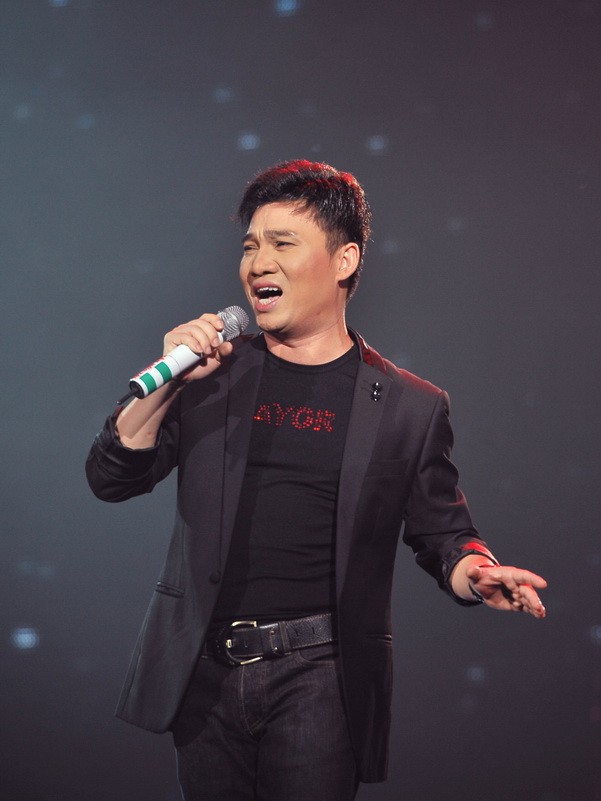 Ca sĩ khách mời Quang Linh càng tô đậm thêm sự trữ tình sâu lắng